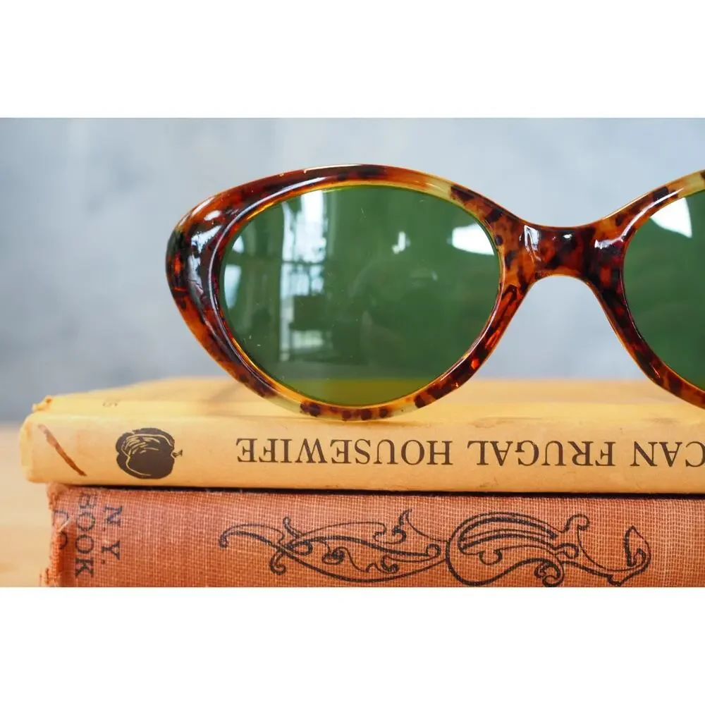 Vintage 1990s Y2K Sunglasses NOS Rockabilly Pin up Beach Retro Festival